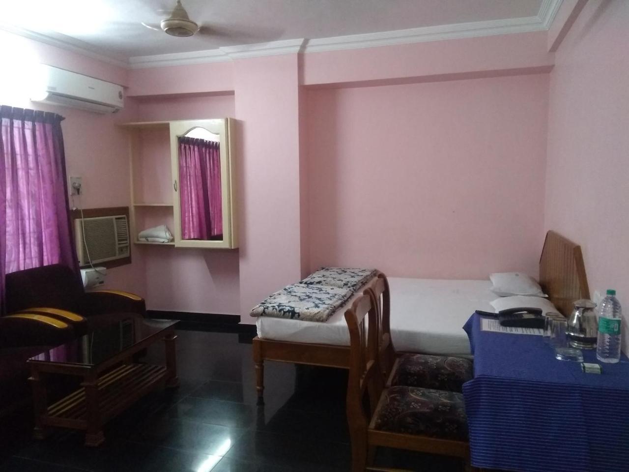 تريفِندرم Manjalikulam Tourist Home المظهر الخارجي الصورة