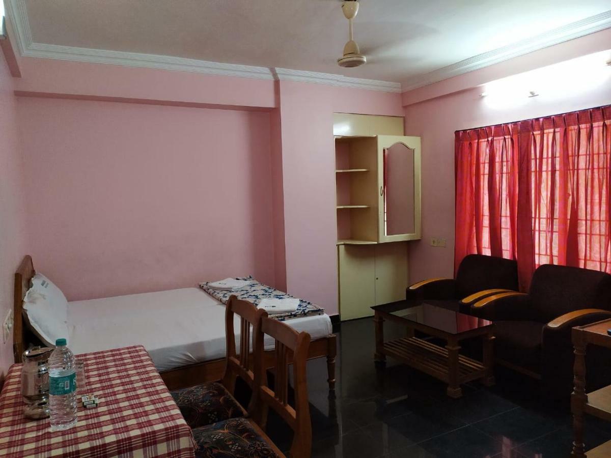 تريفِندرم Manjalikulam Tourist Home المظهر الخارجي الصورة